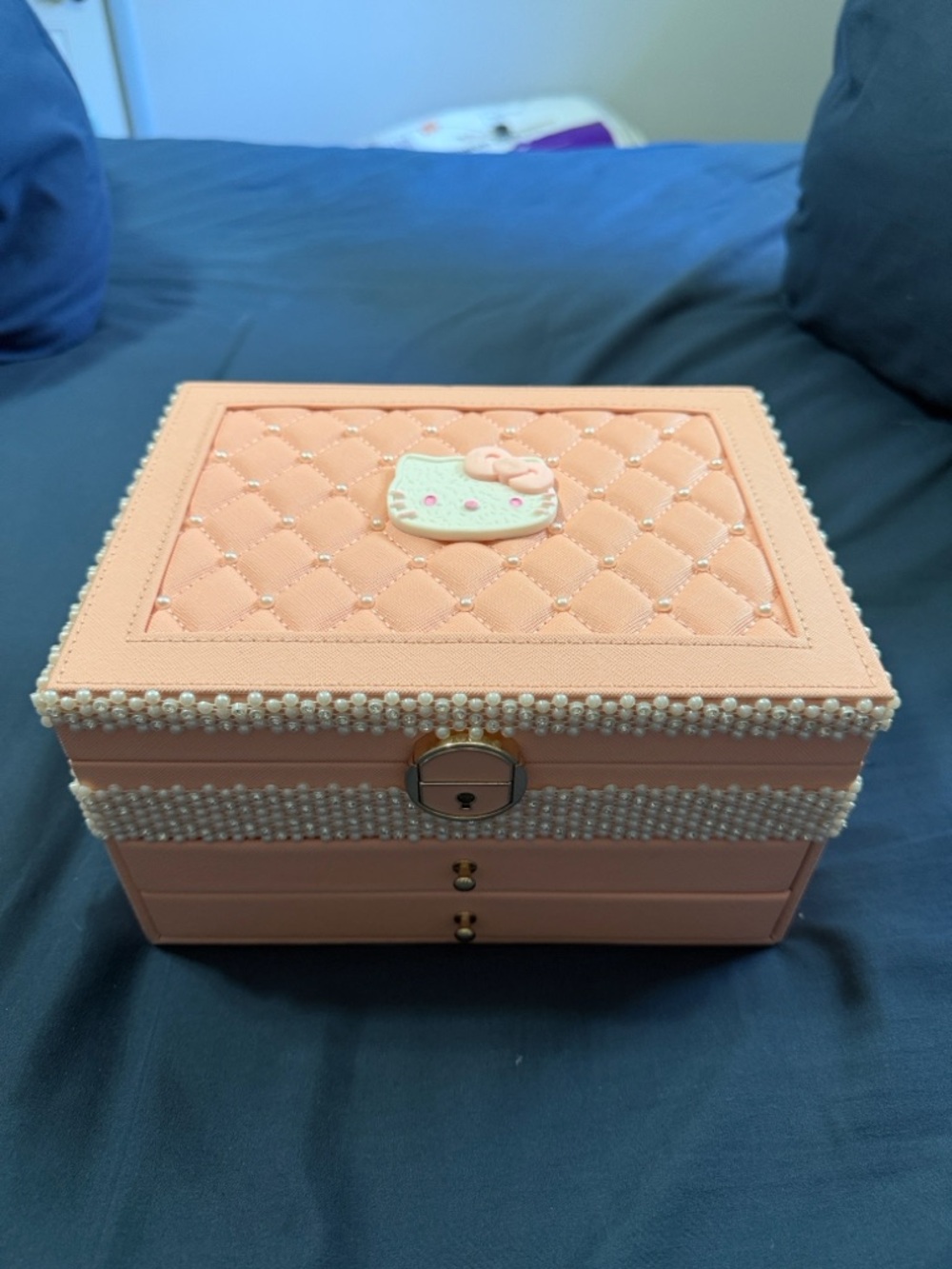 Hello Kitty Quilted Faux Leather Jewelry Box with Pearl/ Rhinestone Trim- Pink